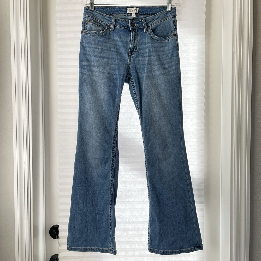 Shyanne Country Denim Jeans Flap Embroidered Back Pockets flare leg size 29short